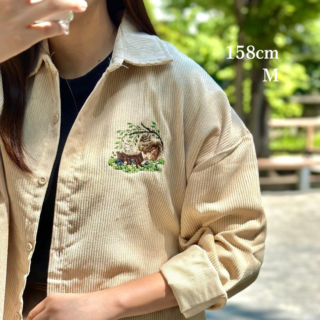 リスのティータイム