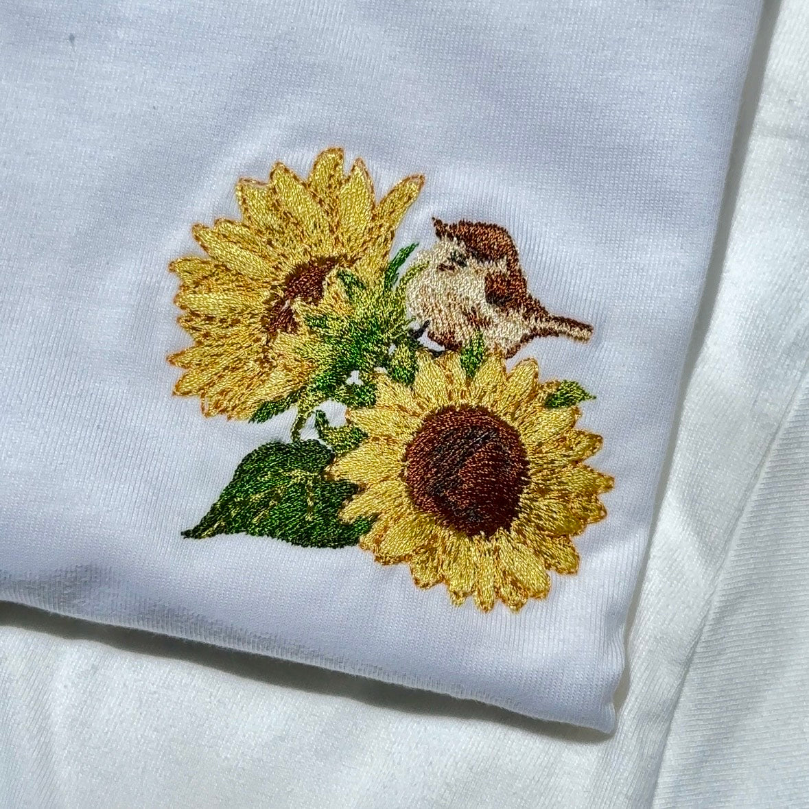 【新作】ひまわりと雀